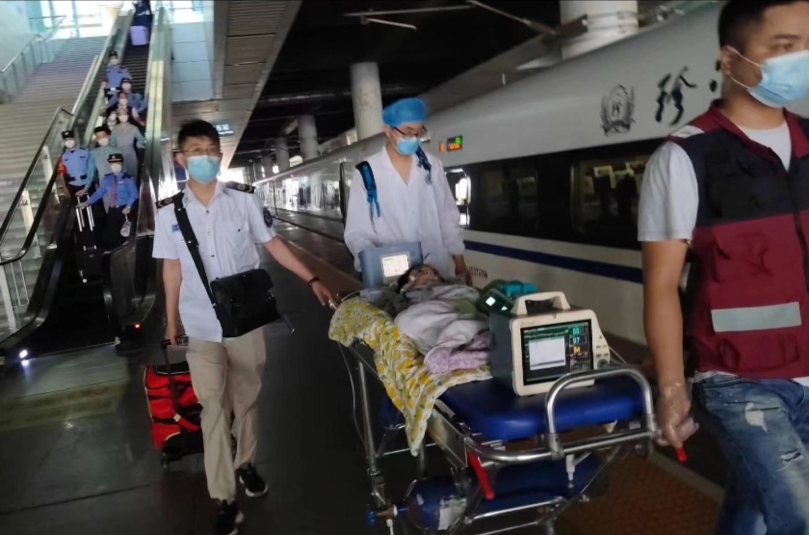 兴国县高铁转运公司